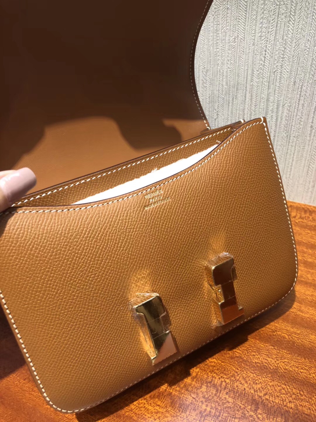 愛馬仕空姐包康斯坦斯包Hermes Constance 18cm Bag Ck37金棕色 Epsom金扣