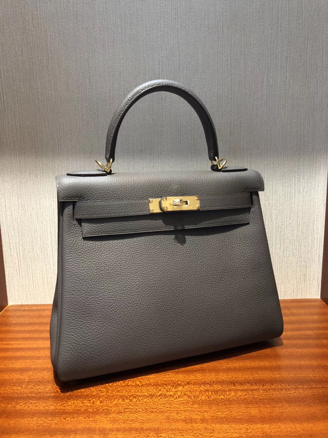 Hermes Kelly 28cm Bag togo小牛皮 禦用原廠小牛皮 8F錫器灰 全手工蠟線縫 金扣