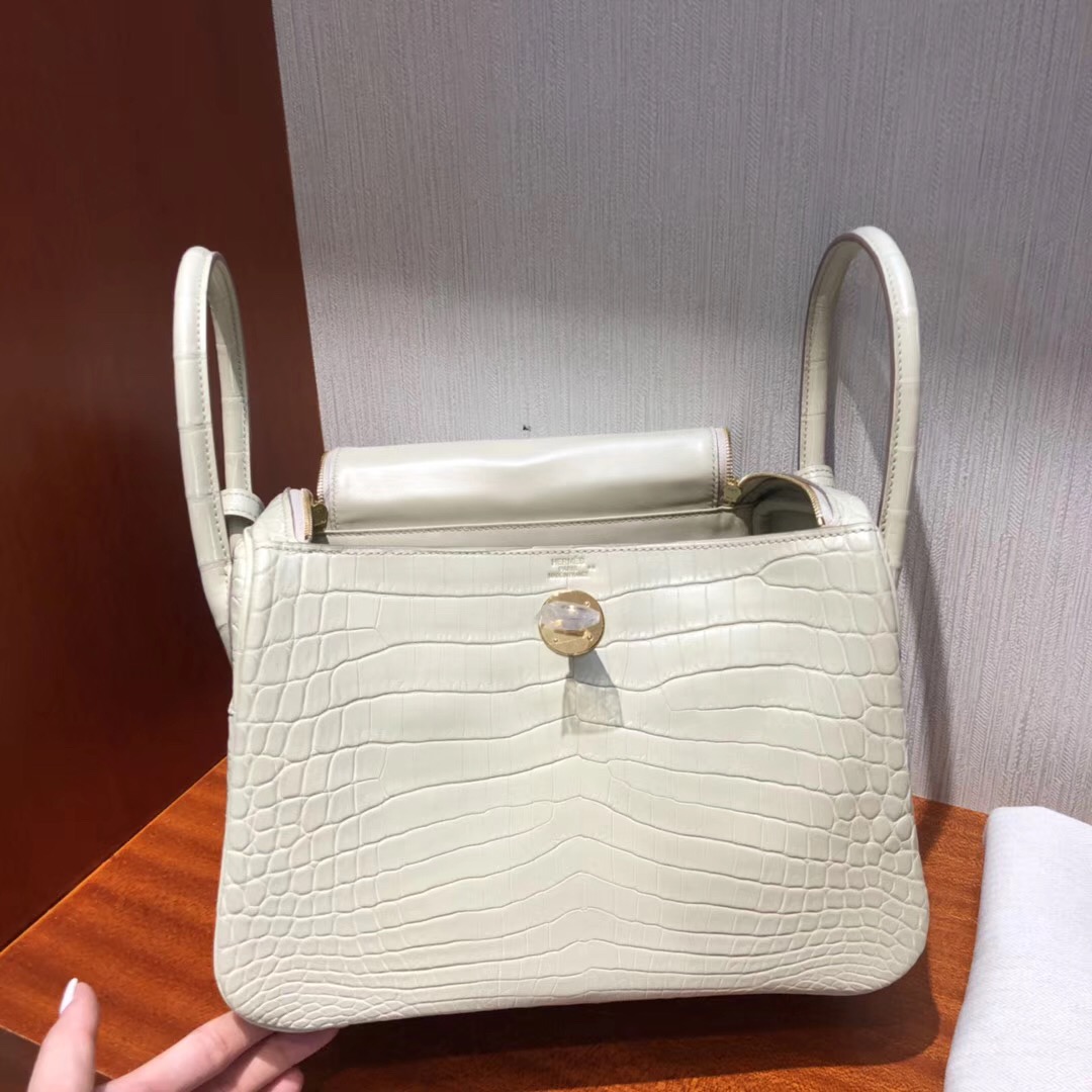 Hermes lindy 26cm 8L beton 奶油白 冰川白 霧面兩點尼羅鱷 金扣