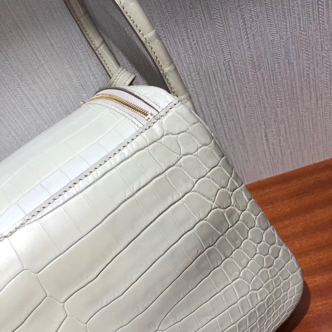 Hermes lindy 26cm 8L beton 奶油白 冰川白 霧面兩點尼羅鱷 金扣