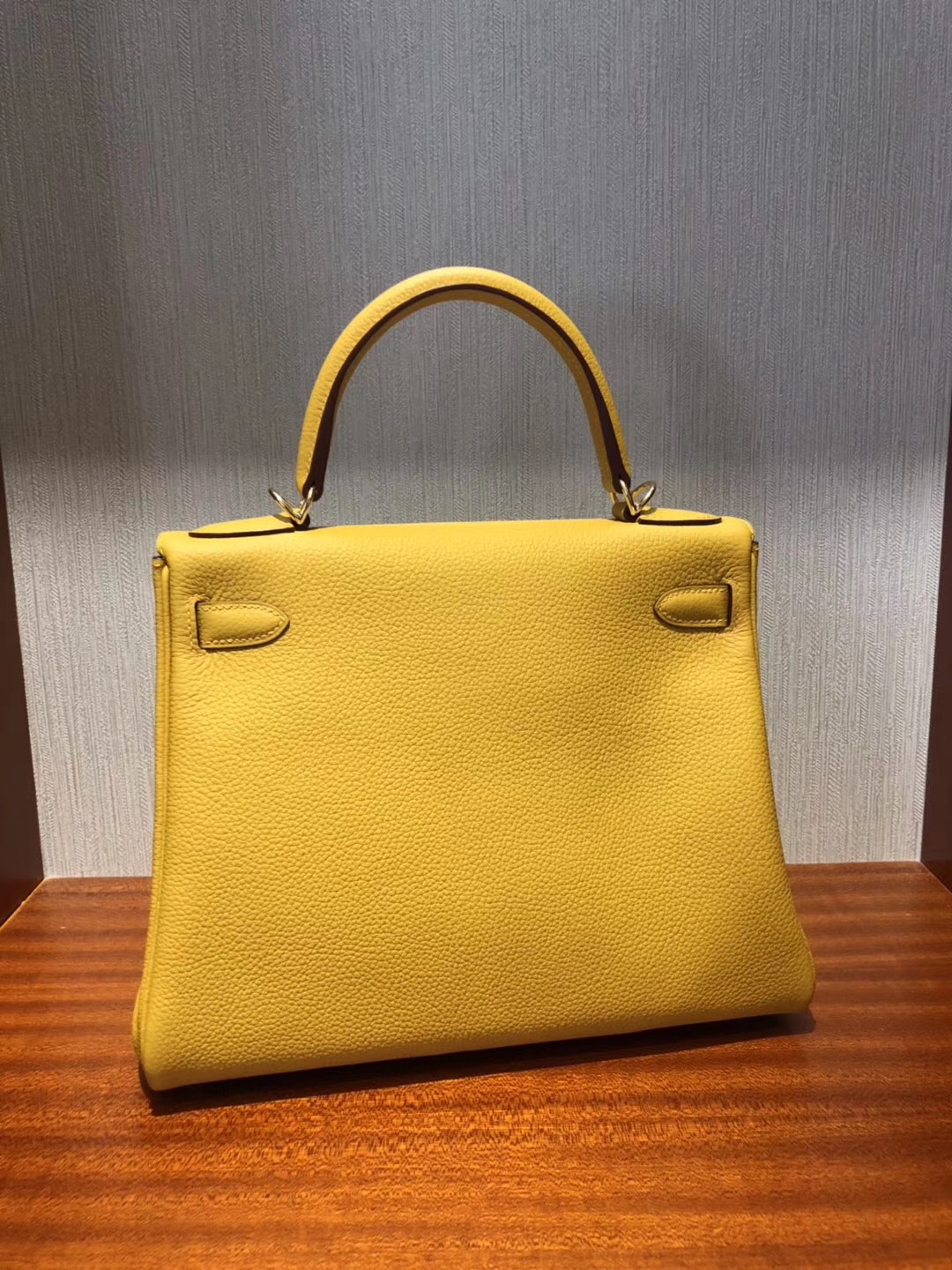 愛馬仕包包官網 圖片價格 凱莉包 Hermes Kelly 9D琥珀黃 Togo 28cm金扣