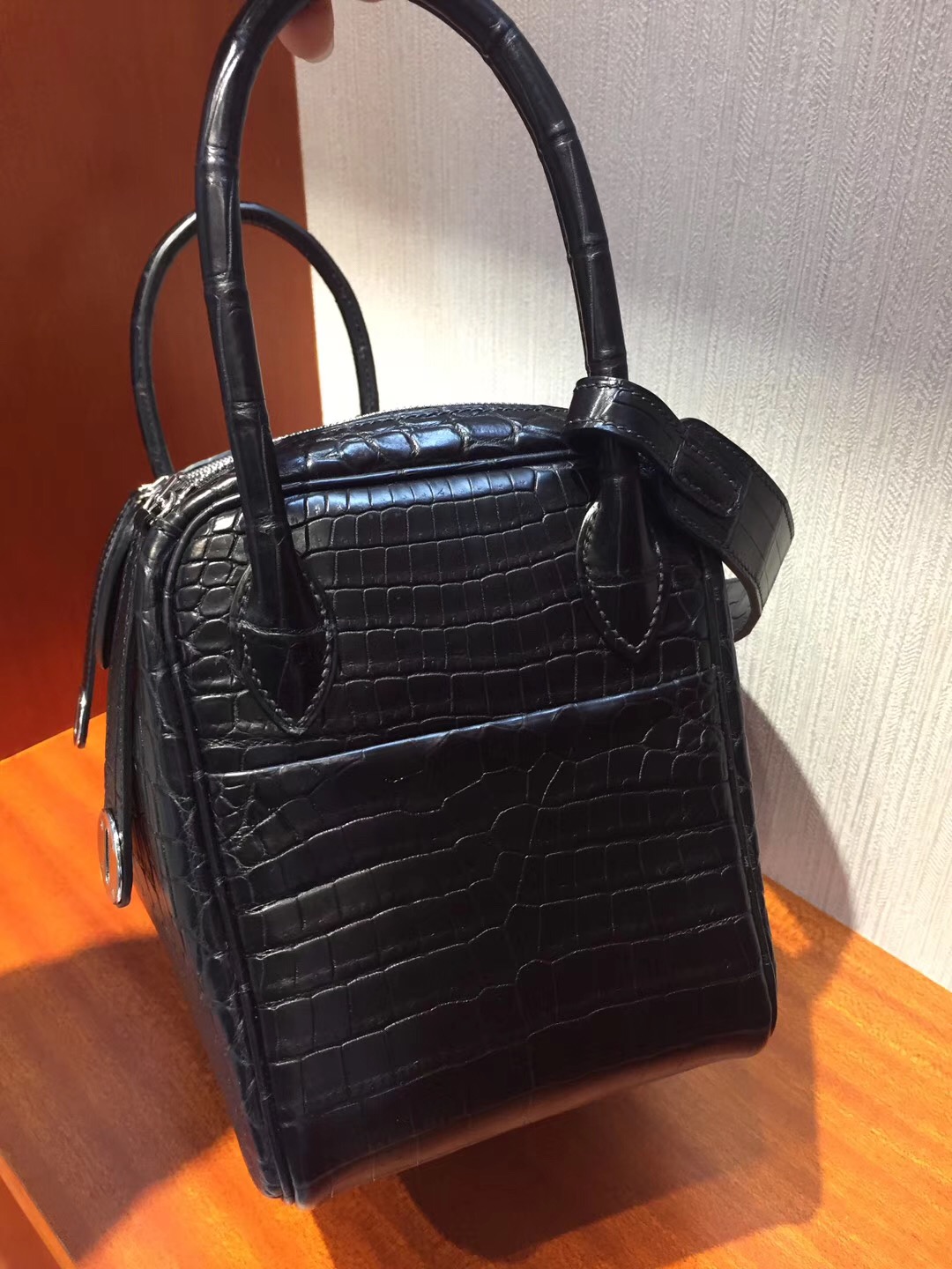 愛馬仕Hermes lindy琳迪包 26cm CK89黑色 霧面兩點鱷魚 銀扣