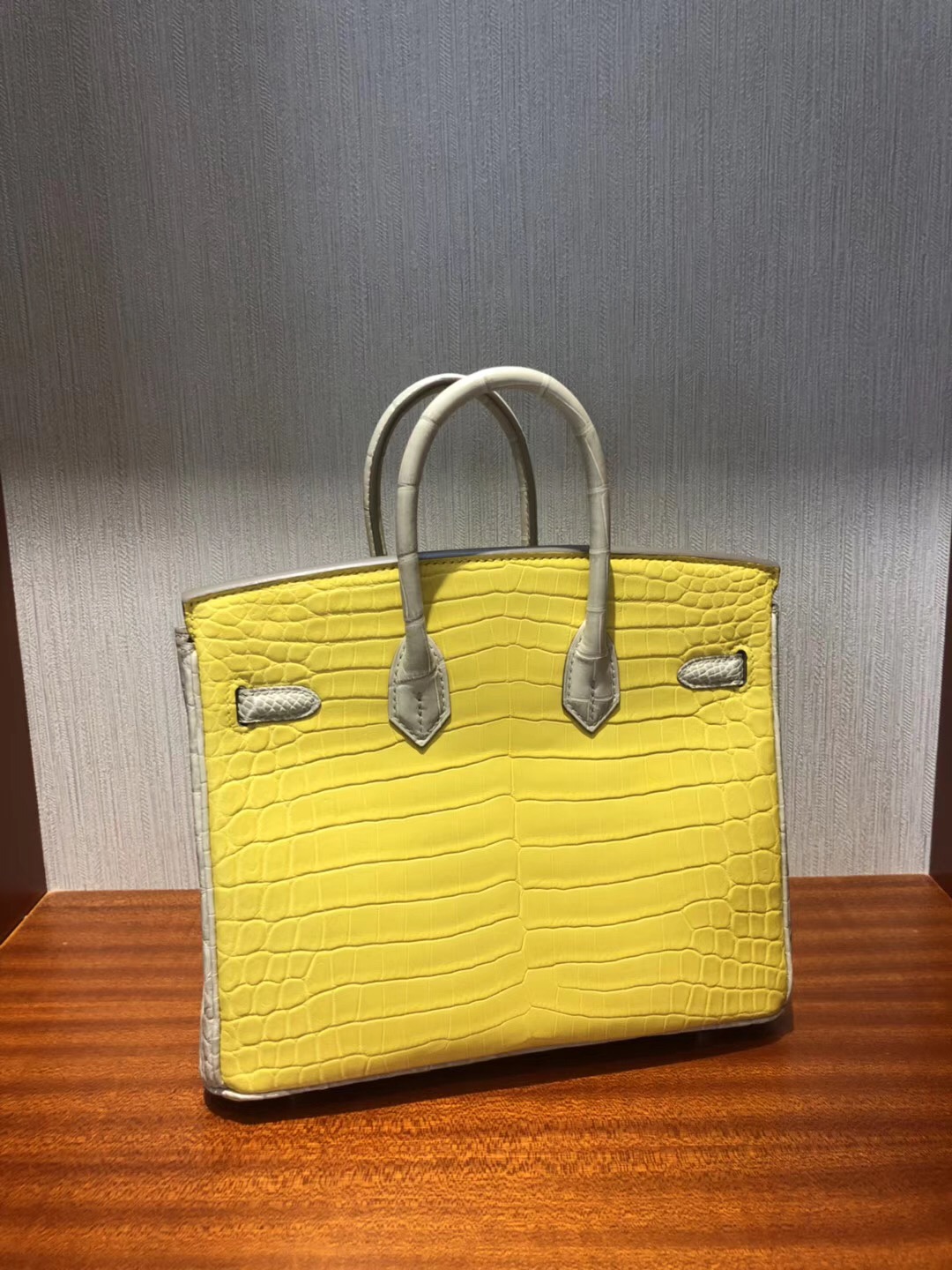 愛馬仕雙拼色鱷魚鉑金包包Hermes Birkin 25 9R檸檬黃/8L奶油白 霧面兩點鱷魚 拉絲金扣