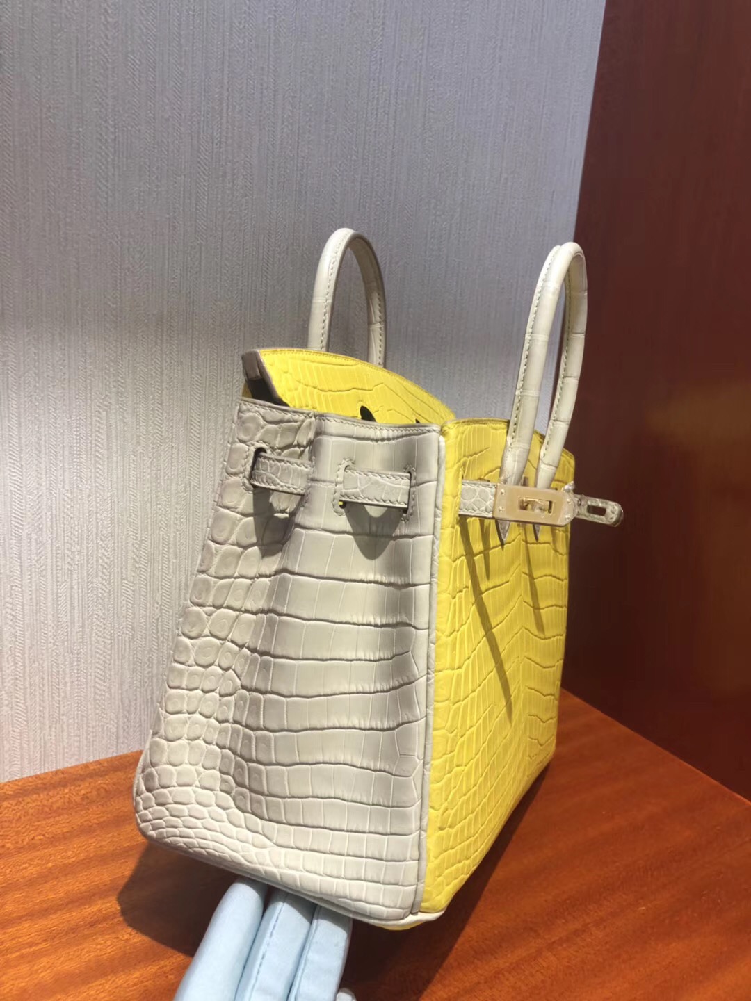 愛馬仕雙拼色鱷魚鉑金包包Hermes Birkin 25 9R檸檬黃/8L奶油白 霧面兩點鱷魚 拉絲金扣