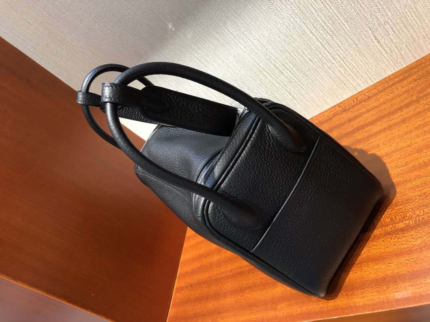 愛馬仕拼色琳迪包 Hermes Lindy 26cm CK89黑色內拼橙色 TC大牛皮 銀扣