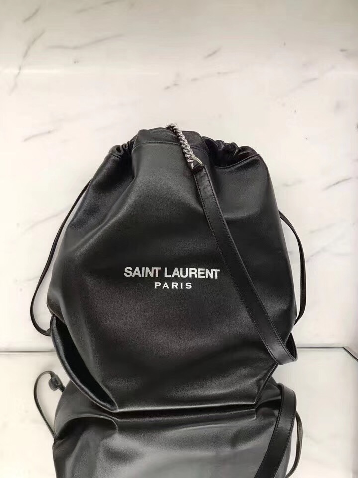 聖羅蘭包包臺灣官網 YSL TEDDY 黑色真皮包SAINT LAURENT PARIS抽繩水桶包