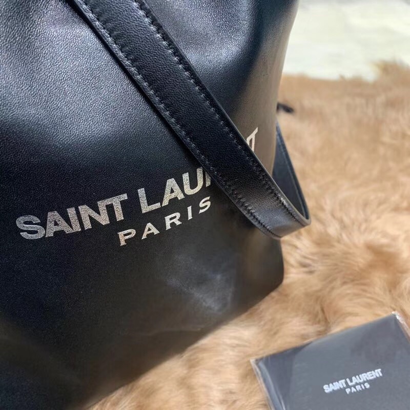 聖羅蘭包包臺灣官網 YSL TEDDY 黑色真皮包SAINT LAURENT PARIS抽繩水桶包