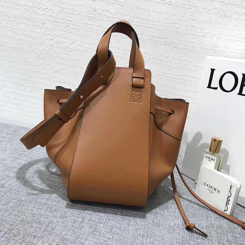 羅意威吊床包價格 loewe女包 Hammock Medium Bag 棕色