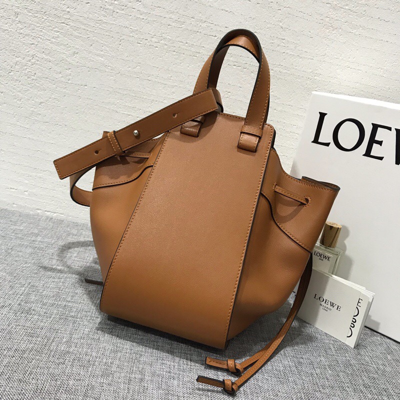 羅意威吊床包價格 loewe女包 Hammock Medium Bag 棕色