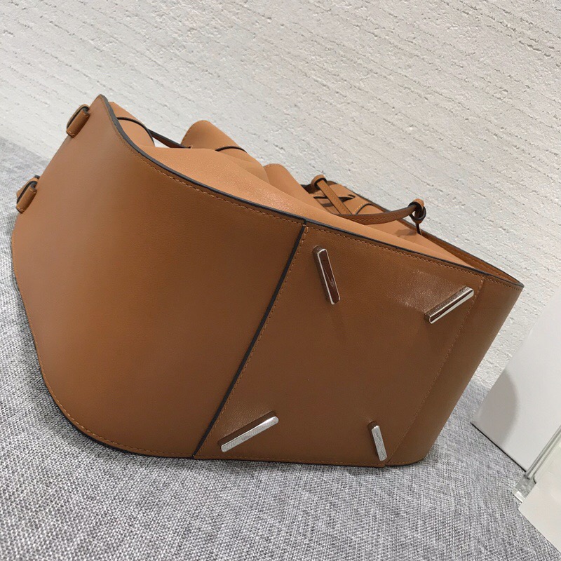 羅意威吊床包價格 loewe女包 Hammock Medium Bag 棕色