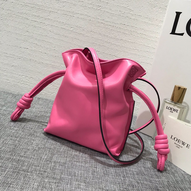 羅意威包包官網 LOEWE Mini Flamenco Knot Bag Wild Rose