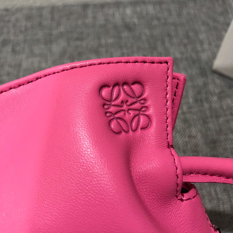 羅意威包包官網 LOEWE Mini Flamenco Knot Bag Wild Rose