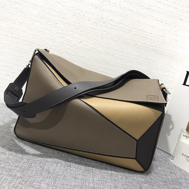 羅意威包包香港官網 LOEWE Puzzle Xl Bag Dark Taupe/Desert