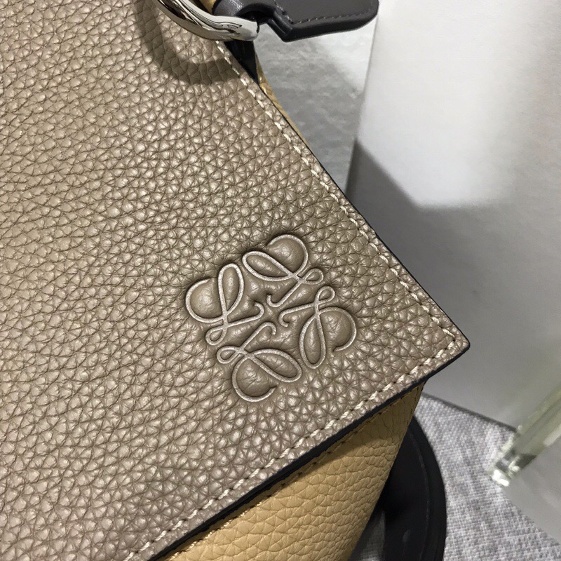 羅意威包包香港官網 LOEWE Puzzle Xl Bag Dark Taupe/Desert