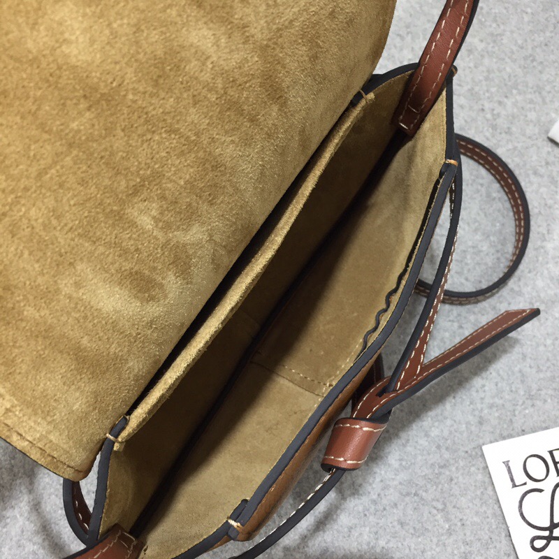 羅意威官網迷妳馬鞍包 loewe Mini Gate Bag Light Caramel/Pecan Color