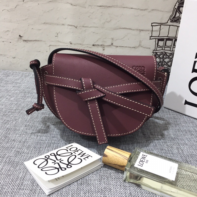 羅意威馬鞍包香港價格 loewe 迷妳Mini Gate Bag 柔軟小牛皮