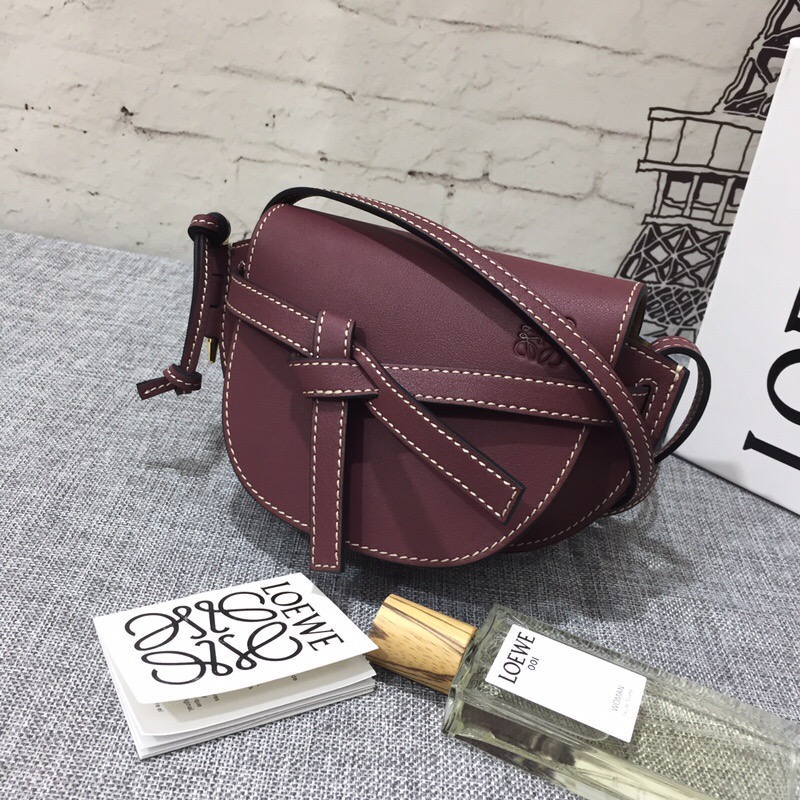 羅意威馬鞍包香港價格 loewe 迷妳Mini Gate Bag 柔軟小牛皮