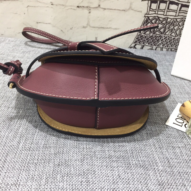 羅意威馬鞍包香港價格 loewe 迷妳Mini Gate Bag 柔軟小牛皮