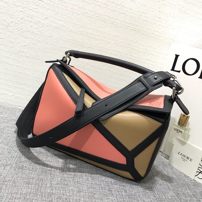 羅意威臺灣官網 LOEWE 拼色 Puzzle Graphic Bag Pink Tulip/Mocca