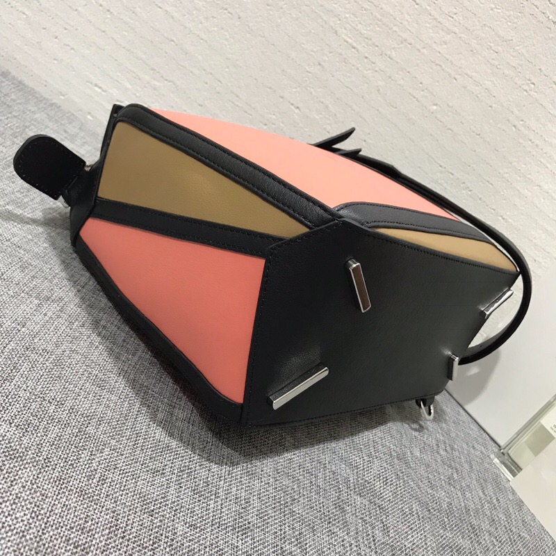 羅意威臺灣官網 LOEWE 拼色 Puzzle Graphic Bag Pink Tulip/Mocca