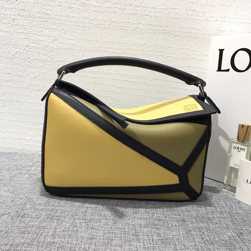 羅意威包包香港官網 LOEWE 拼色 Puzzle Graphic Bag Cereal/Leaf