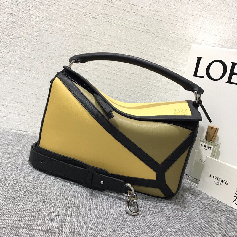 羅意威包包香港官網 LOEWE 拼色 Puzzle Graphic Bag Cereal/Leaf