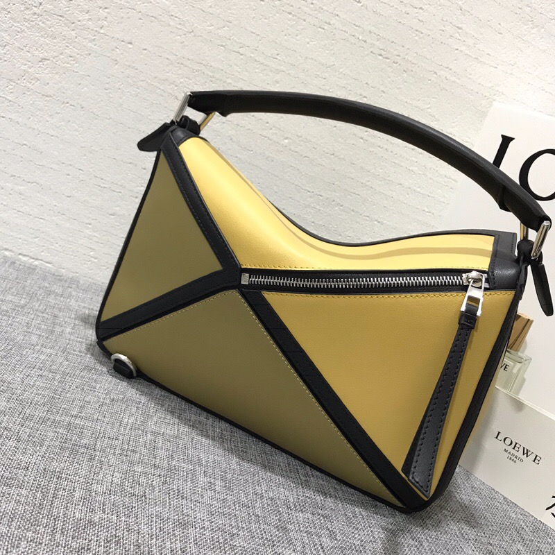 羅意威包包香港官網 LOEWE 拼色 Puzzle Graphic Bag Cereal/Leaf