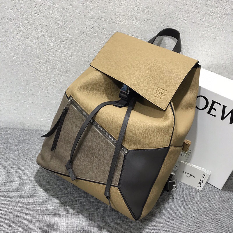 羅意威包包臺灣官網 LOEWE Puzzle Backpack Desert/Dark Taupe