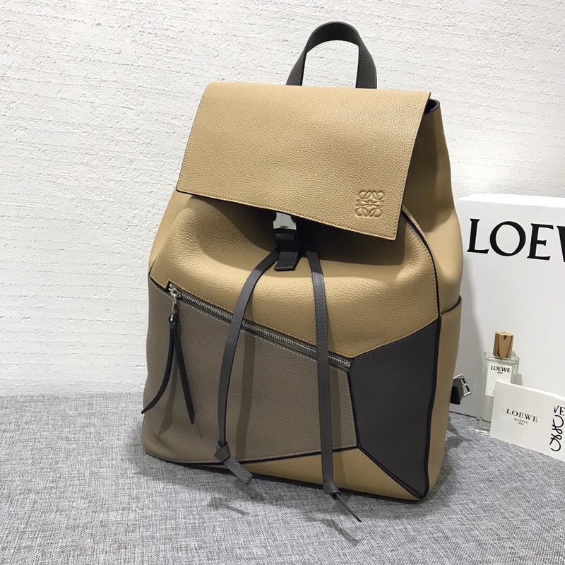 羅意威包包臺灣官網 LOEWE Puzzle Backpack Desert/Dark Taupe