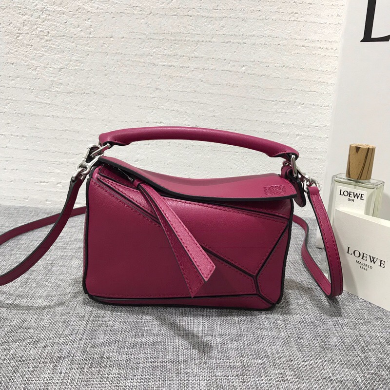 羅意威女包價格 LOEWE 迷妳款 Mini Puzzle Bag 紫紅色牛皮