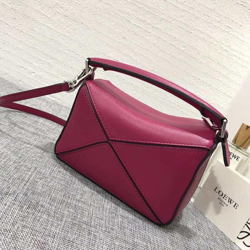 羅意威女包價格 LOEWE 迷妳款 Mini Puzzle Bag 紫紅色牛皮