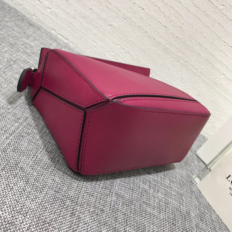 羅意威女包價格 LOEWE 迷妳款 Mini Puzzle Bag 紫紅色牛皮