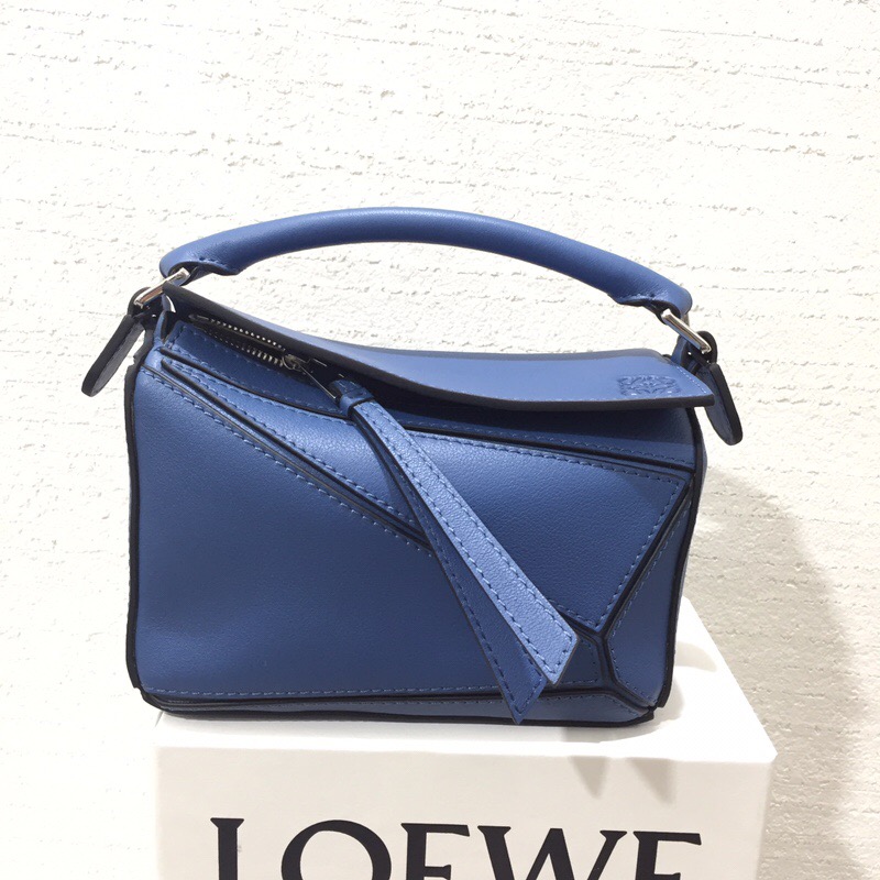 羅意威包包官網價格 LOEWE 迷妳款 Mini Puzzle Bag 蓝色