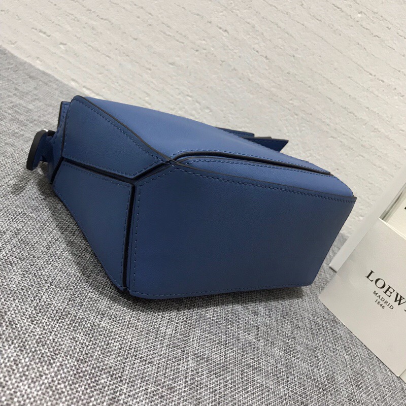 羅意威包包官網價格 LOEWE 迷妳款 Mini Puzzle Bag 蓝色