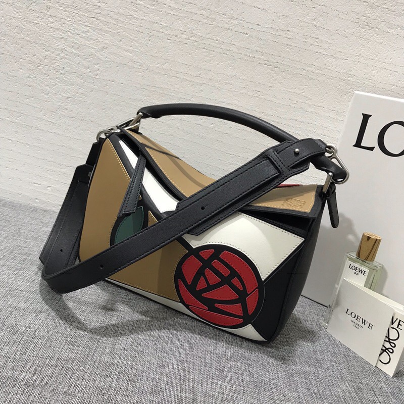 羅意威女包香港官網 LOEWE Puzzle Roses Bag Mocca/Multicolor