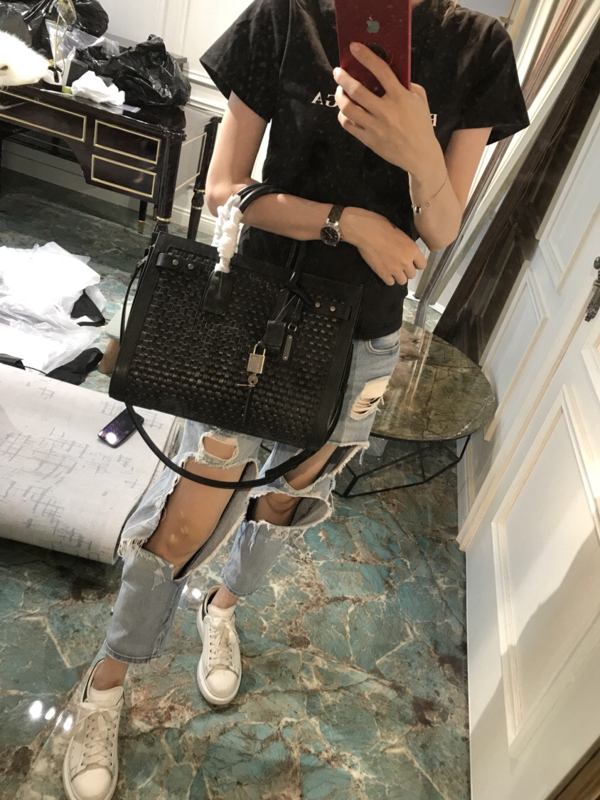 聖羅蘭 YSL 風琴包 經典 SAC DE JOUR 小號純手工編織 黑色真皮手袋