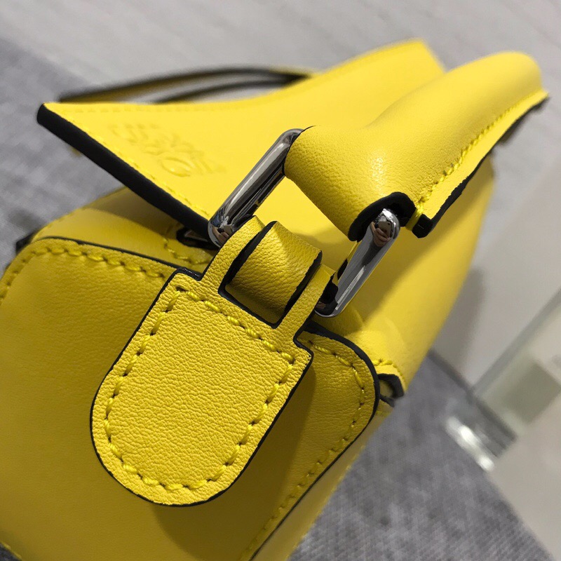 羅意威女包官網價格 迷妳款 LOEWE Mini Puzzle Bag 黃色