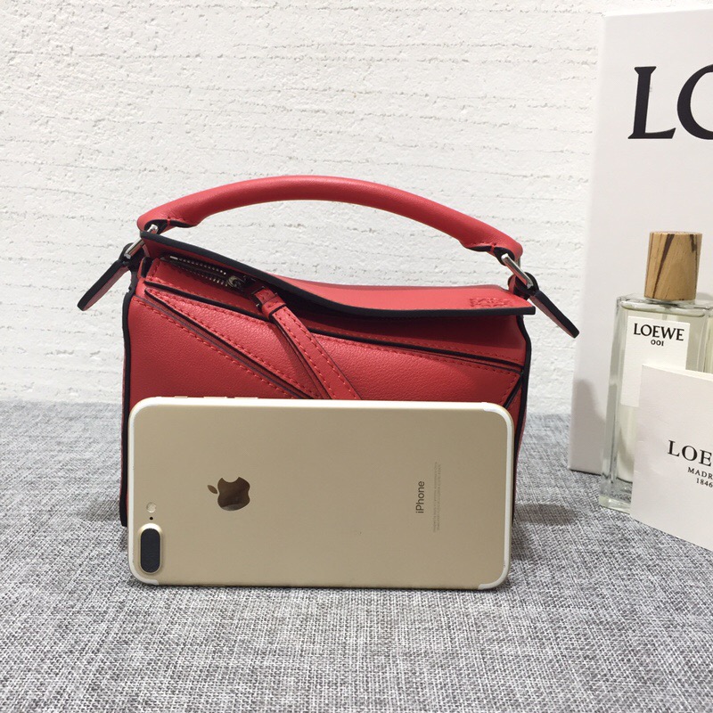 羅意威包包官網價格 迷妳款 LOEWE Mini Puzzle Bag 小牛皮