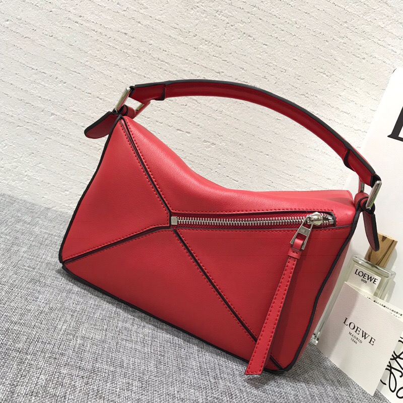 羅意威女包官網價格及圖片 LOEWE Puzzle  Small Bag 猩紅色