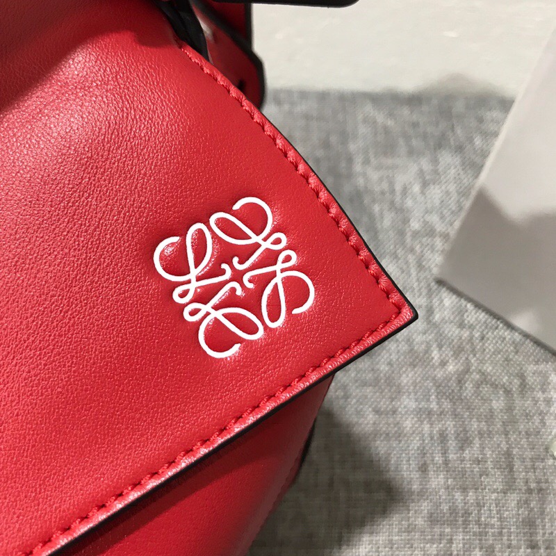 羅意威女包2018新款 LOEWE Puzzle Bag 猩紅色小牛皮