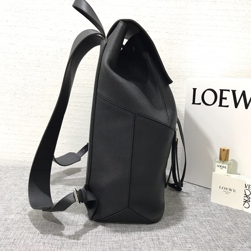 羅意威男包 雙肩背包 loewe Puzzle Backpack黑色柔軟粒面小牛皮