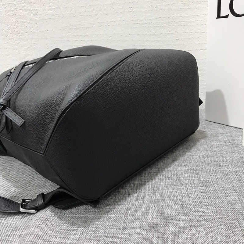 羅意威男包 雙肩背包 loewe Puzzle Backpack黑色柔軟粒面小牛皮