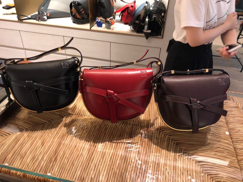 羅意威包包 loewe马鞍包 斜挎包 Gate Frame Small Bag 黑色 粉灰色