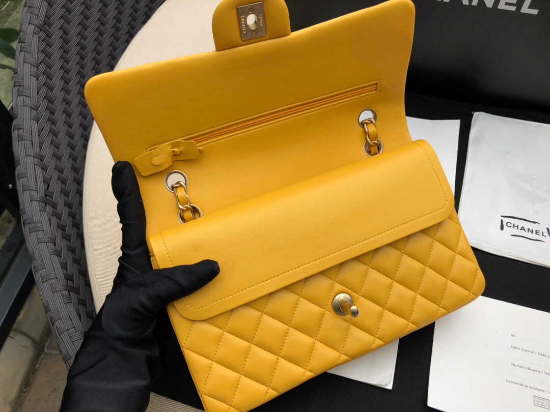 香奈兒包包價格和圖片Classic Flap Bag 芒果黄色羊皮菱格鏈條 口蓋包