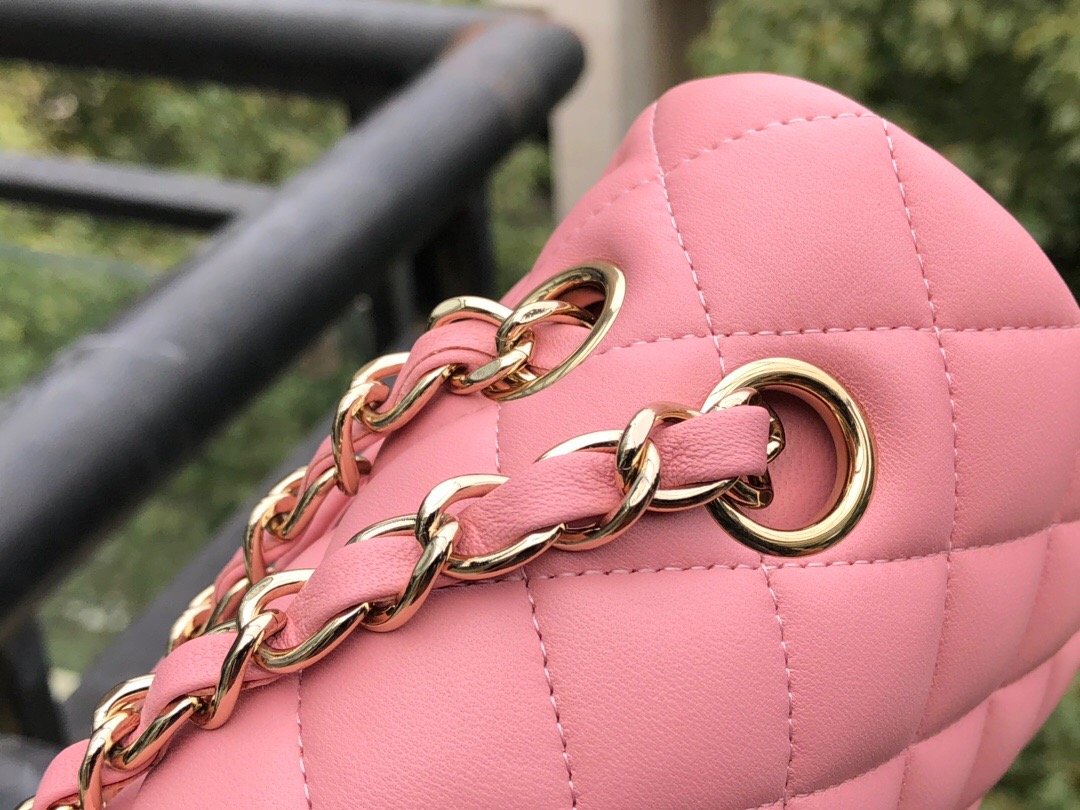 2018香奈兒最新款包包 Classic Flap Bag 櫻花粉色羊皮菱格鏈條口蓋包