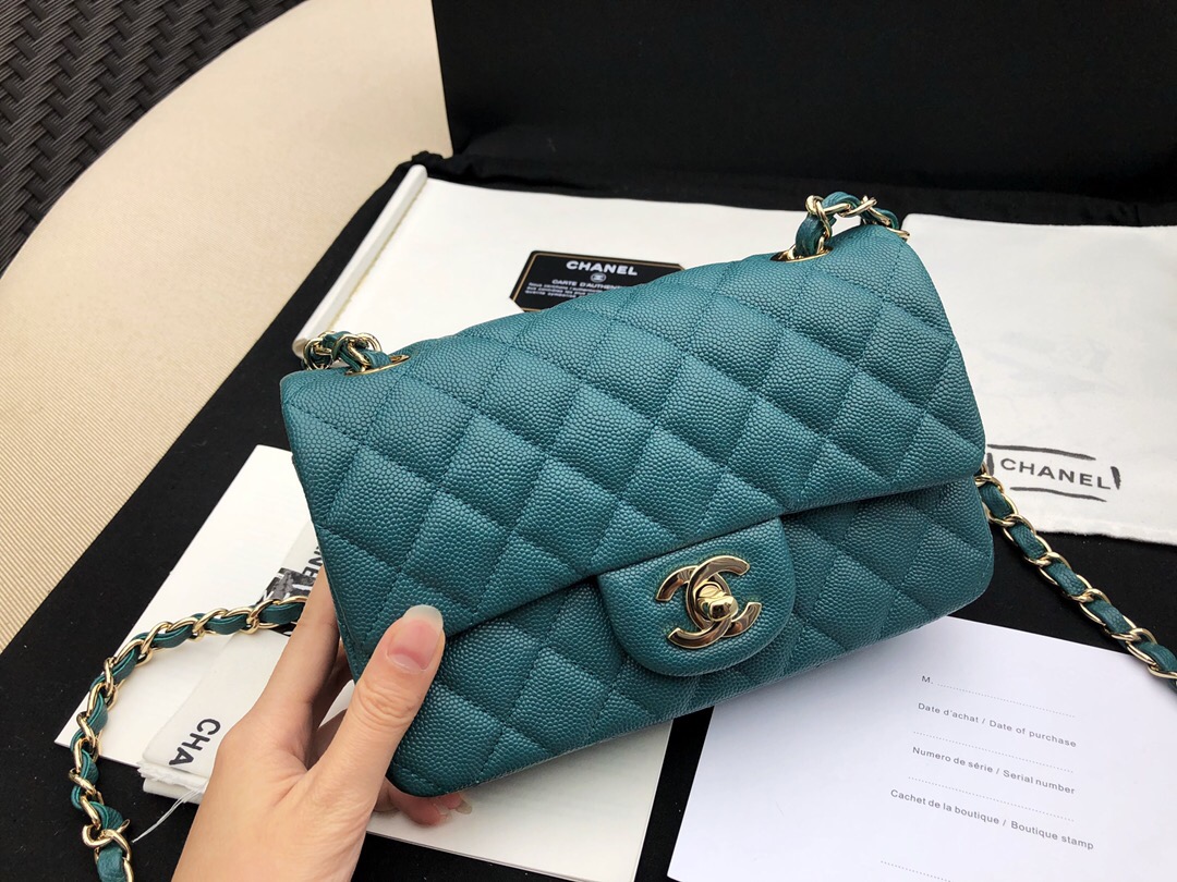 小香 經典口蓋包 Mini Classic Flap Bag 湖水綠色 小牛皮菱格鏈條包