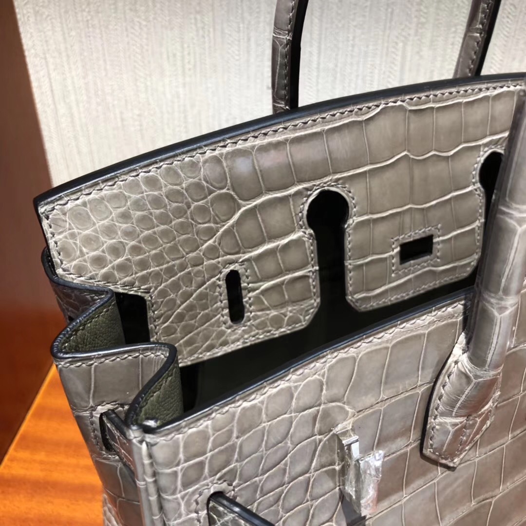 愛馬仕包包官網 Hermes Birkin 25 Bag CK81斑鳩灰 亮面倒V澳洲灣鱷 銀扣