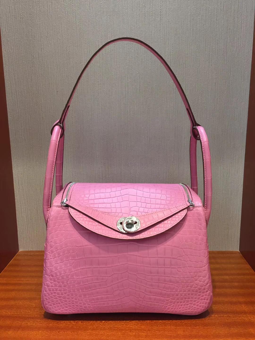 愛馬仕琳迪包官網價格 Hermes Lindy Bag 26 5P Pink 櫻花粉 霧面方塊鱷魚