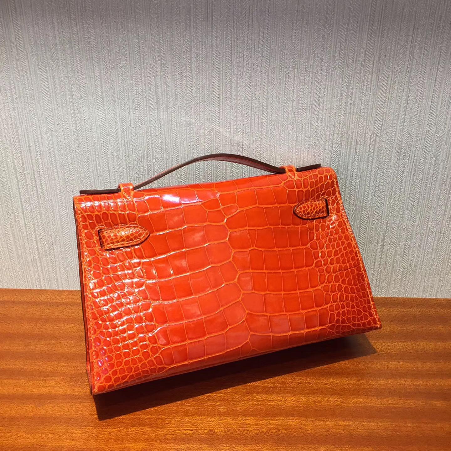 Canada Hermes MiniKelly pochette  8V罌粟橙Orange Poppy 亮面方塊鱷魚 金扣