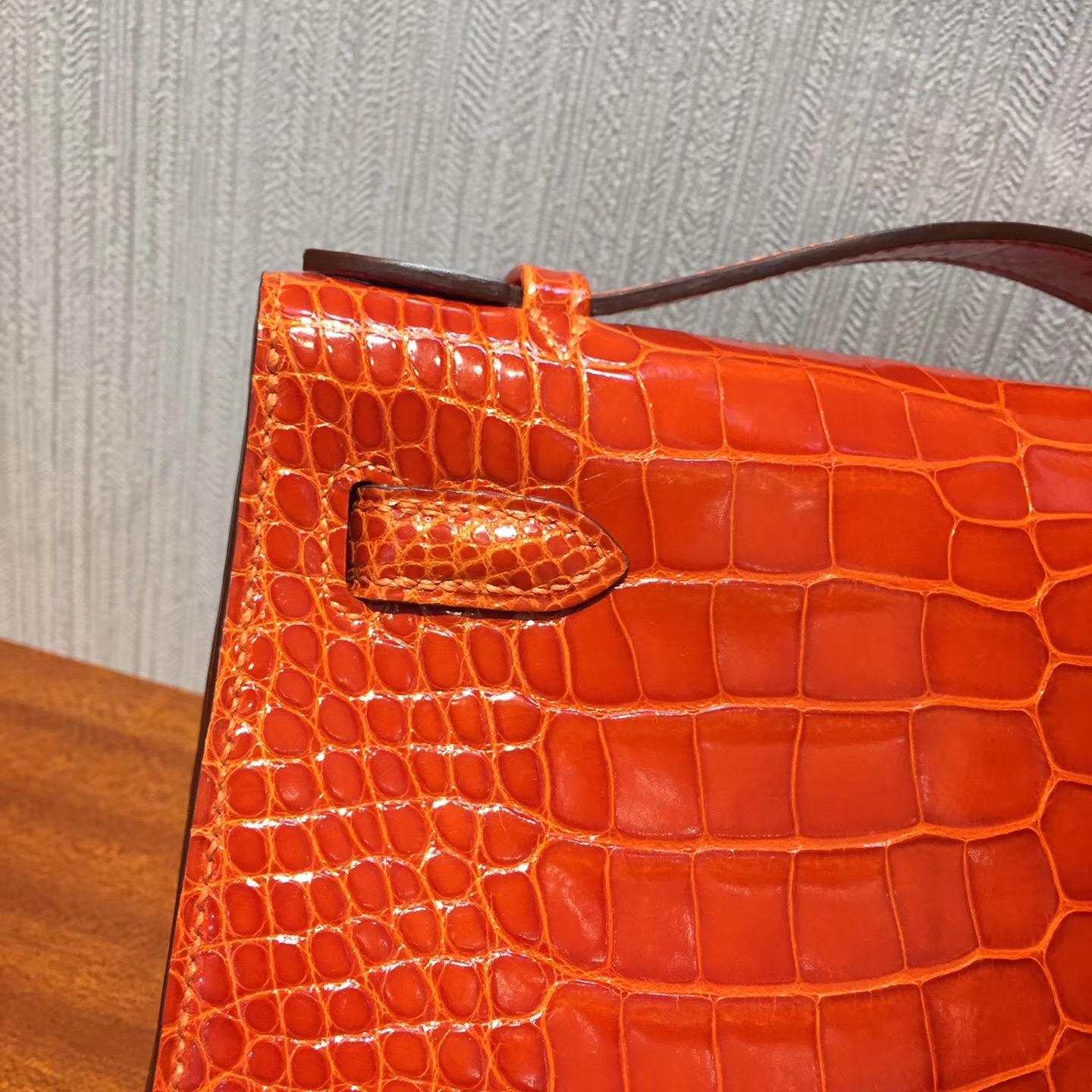 Canada Hermes MiniKelly pochette  8V罌粟橙Orange Poppy 亮面方塊鱷魚 金扣